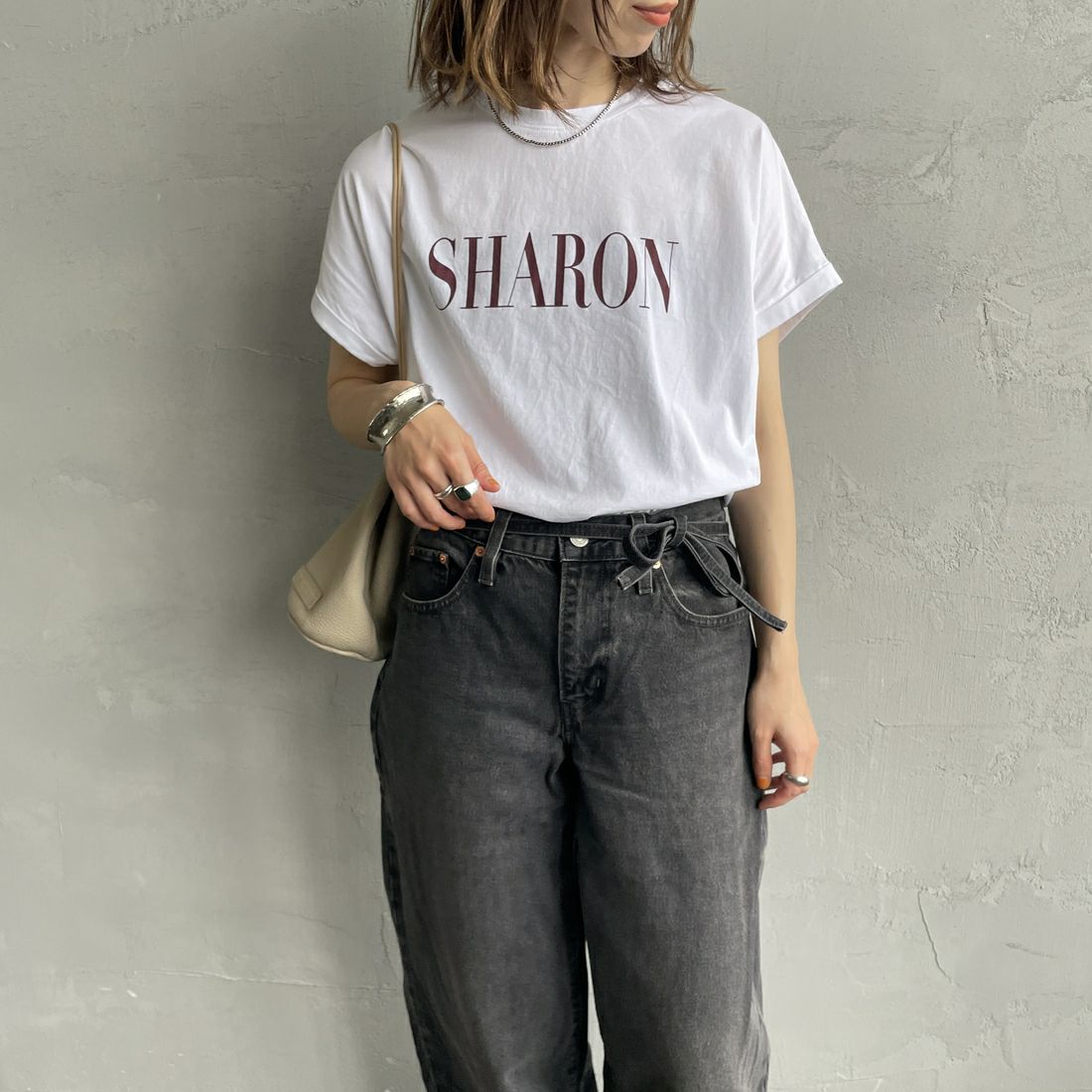 MICA&DEAL [マイカアンドディール] SHARON プリントTシャツ [0125209101] WHITE &&モデル身長：158cm 着用サイズ：38&&