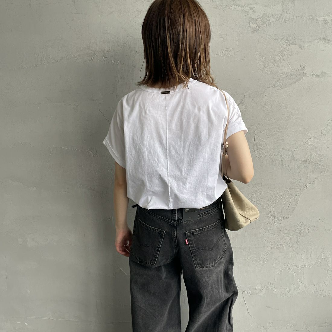 MICA&DEAL [マイカアンドディール] SHARON プリントTシャツ [0125209101] WHITE &&モデル身長：158cm 着用サイズ：38&&