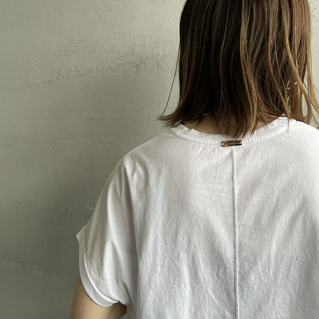 MICA&DEAL [マイカアンドディール] SHARON プリントTシャツ [0125209101] WHITE &&モデル身長：158cm 着用サイズ：38&&
