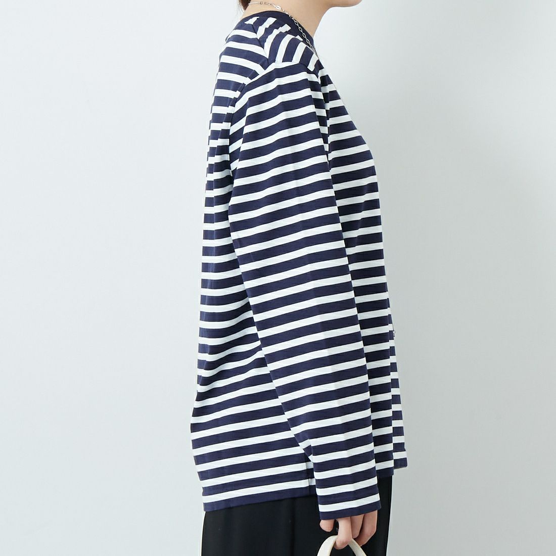 MAISON KITSUNE [メゾン キツネ] ボールド フォックスヘッド パッチ コンフォート マリン Tシャツ [OM00125KJ0044] S481 NVY S &&モデル身長：167cm 着用サイズ：XS&&