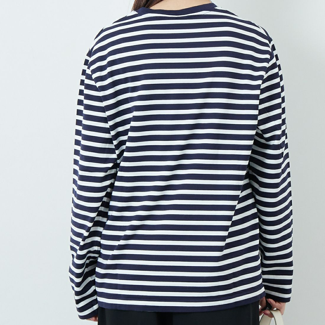 MAISON KITSUNE [メゾン キツネ] ボールド フォックスヘッド パッチ コンフォート マリン Tシャツ [OM00125KJ0044] S481 NVY S &&モデル身長：167cm 着用サイズ：XS&&