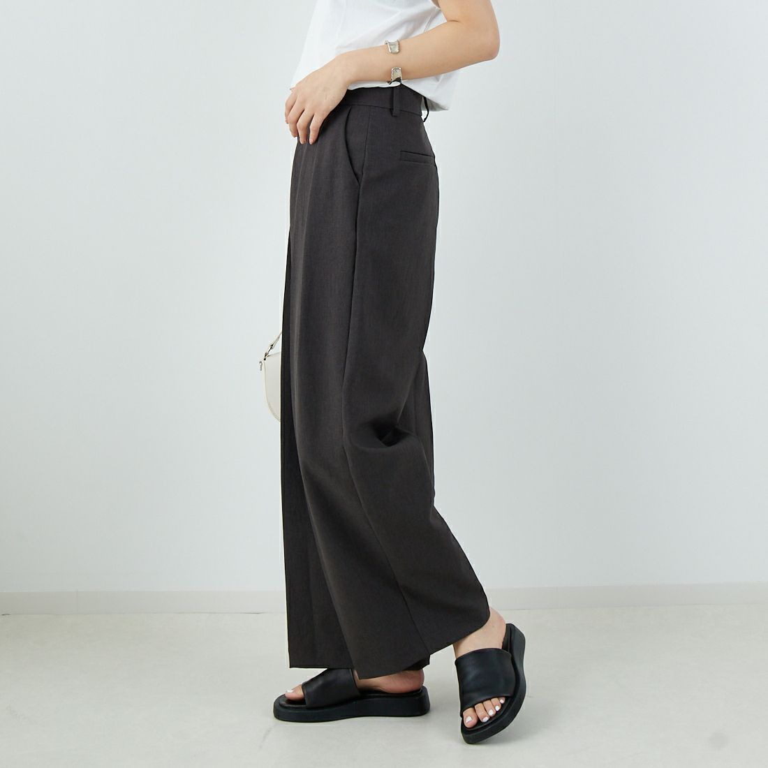 Jeans Factory Clothes [ジーンズファクトリークローズ] カーブタックワイドパンツ [21254069] 003 ﾁｬｺｰﾙ &&モデル身長：167cm 着用サイズ：38&&