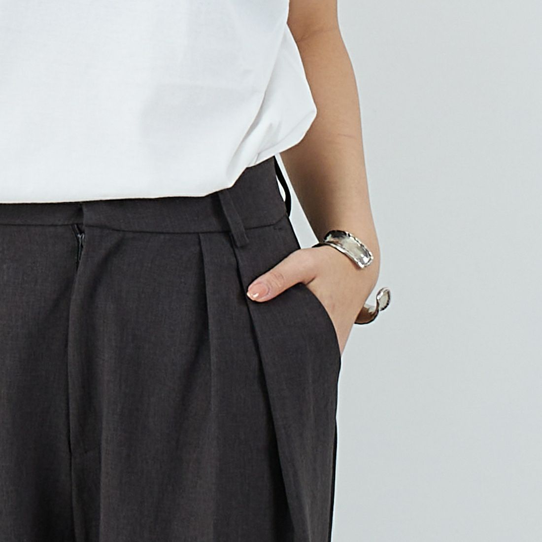 Jeans Factory Clothes [ジーンズファクトリークローズ] カーブタックワイドパンツ [21254069] 003 ﾁｬｺｰﾙ &&モデル身長：167cm 着用サイズ：38&&