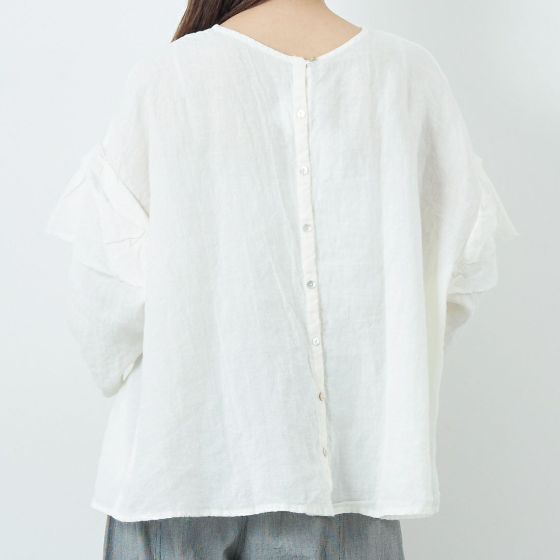 tumugu: [ツムグ] ラミーキャンバス 2WAYブラウス [TB25129] 02 OFF &&モデル身長：167cm 着用サイズ：F&&