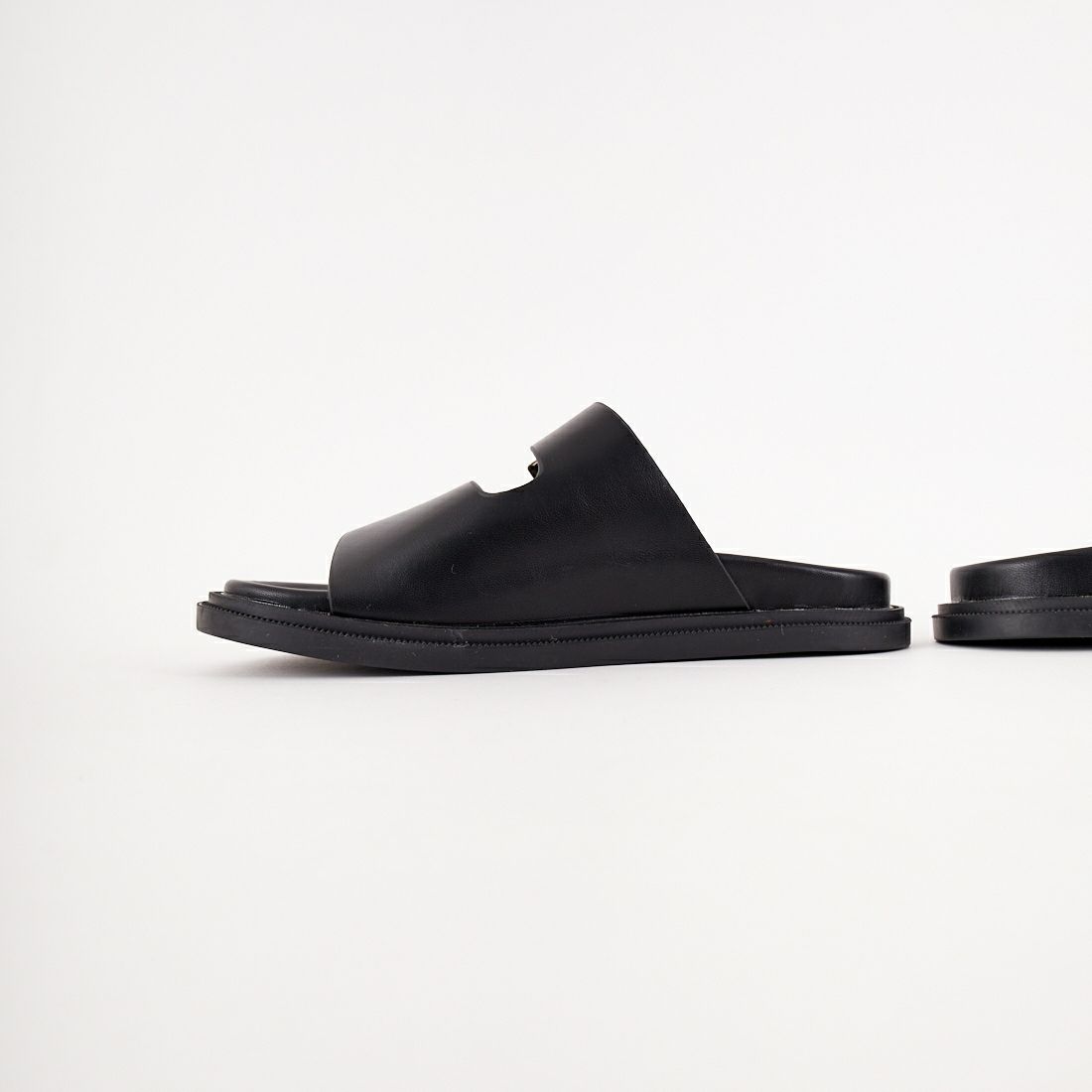 MOHI [モヒ] 2ベルトフラットサンダル [GU3-5988-1-PU] NEGRO