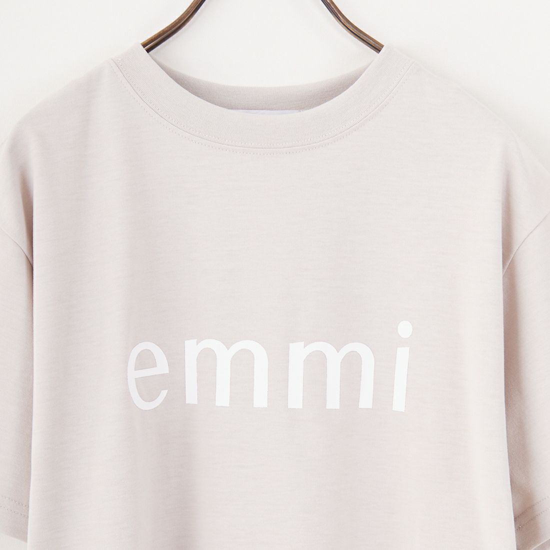 emmi [エミ] エコemmiロゴTシャツ [13WCT251061] BEG