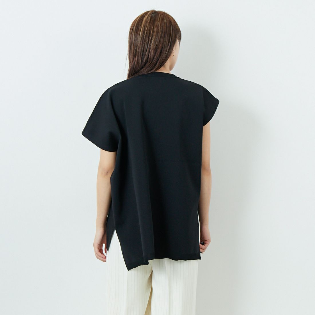 RIM.ARK [リムアーク] アシンメトリーニットトップス [460ISS70-1751] 020 BLK &&モデル身長：167cm 着用サイズ：F&&