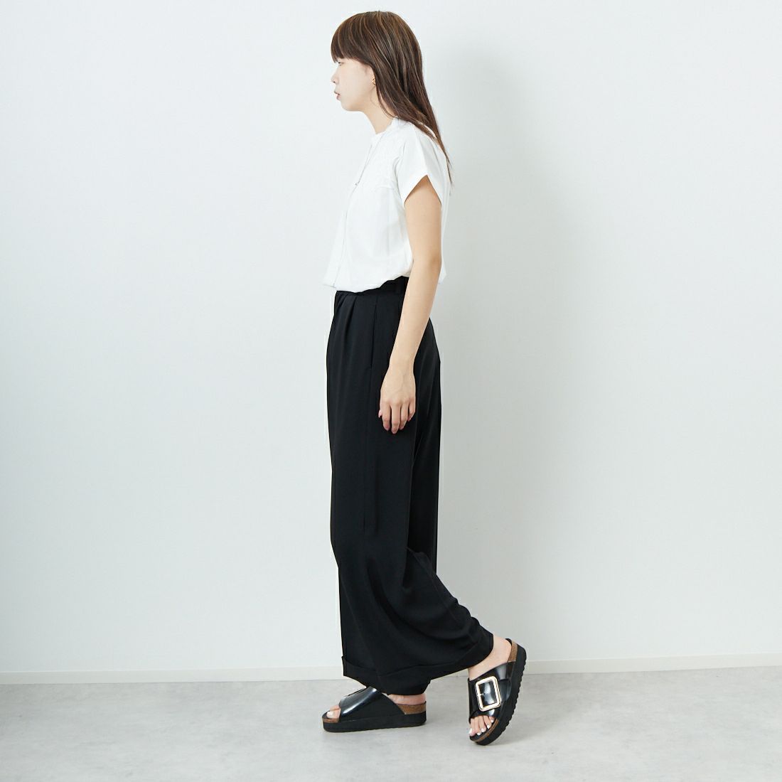 MARGAUX [マルゴー] コード刺繍Tシャツ [MG-CT-25061-S] OFF/OFF &&モデル身長：167cm 着用サイズ：F&&