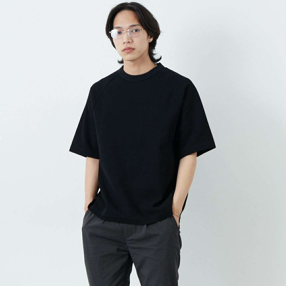 blurhms ROOTSTOCK [ブラームス ルーツストック] ラフ&スムース サーマルラグランTシャツ [BROOTS24S21S25] 06 BLACK &&モデル身長：179cm 着用サイズ：2&&