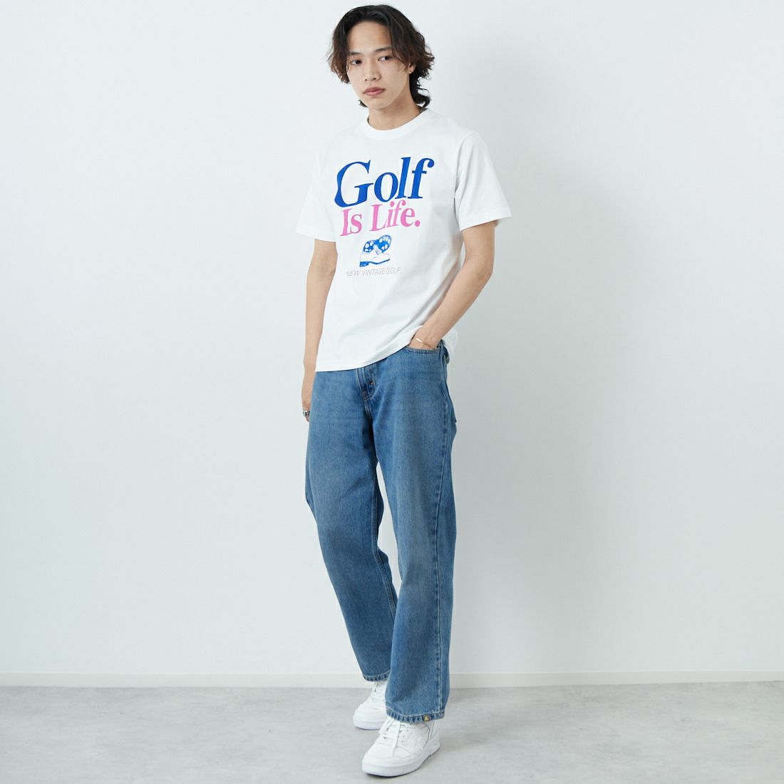NEW VINTAGE GOLF [ニュービンテージゴルフ] GOLF IS LIFE ショートスリーブTシャツ [NVG-0301] WHITE &&モデル身長：179cm 着用サイズ：M&&