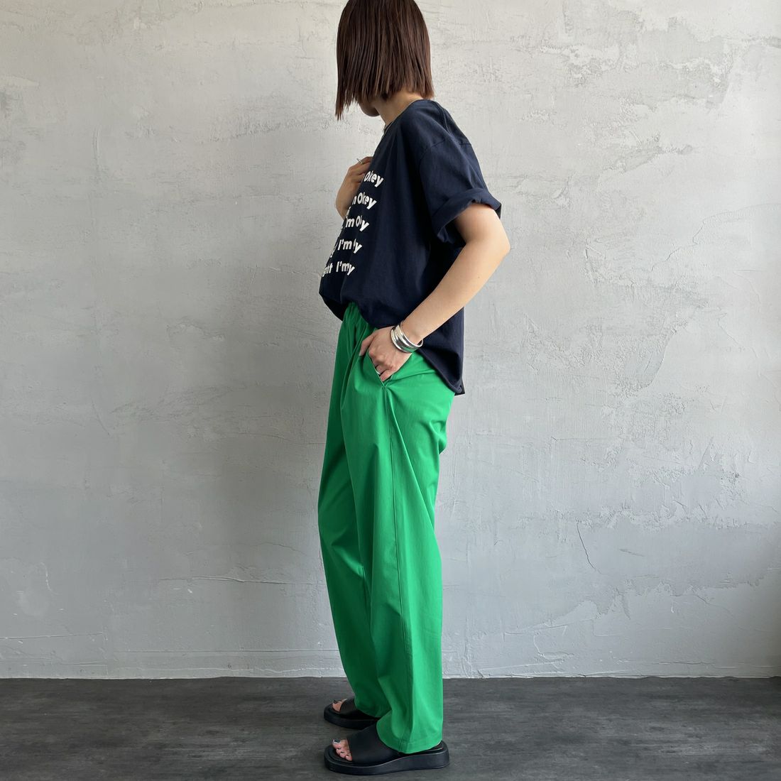 FUNG [ファング] IM ALRIGHT カットオフプリントTシャツ [IM-ALRIGHT] NV/WHITE &&モデル身長：159cm 着用サイズ：M&&