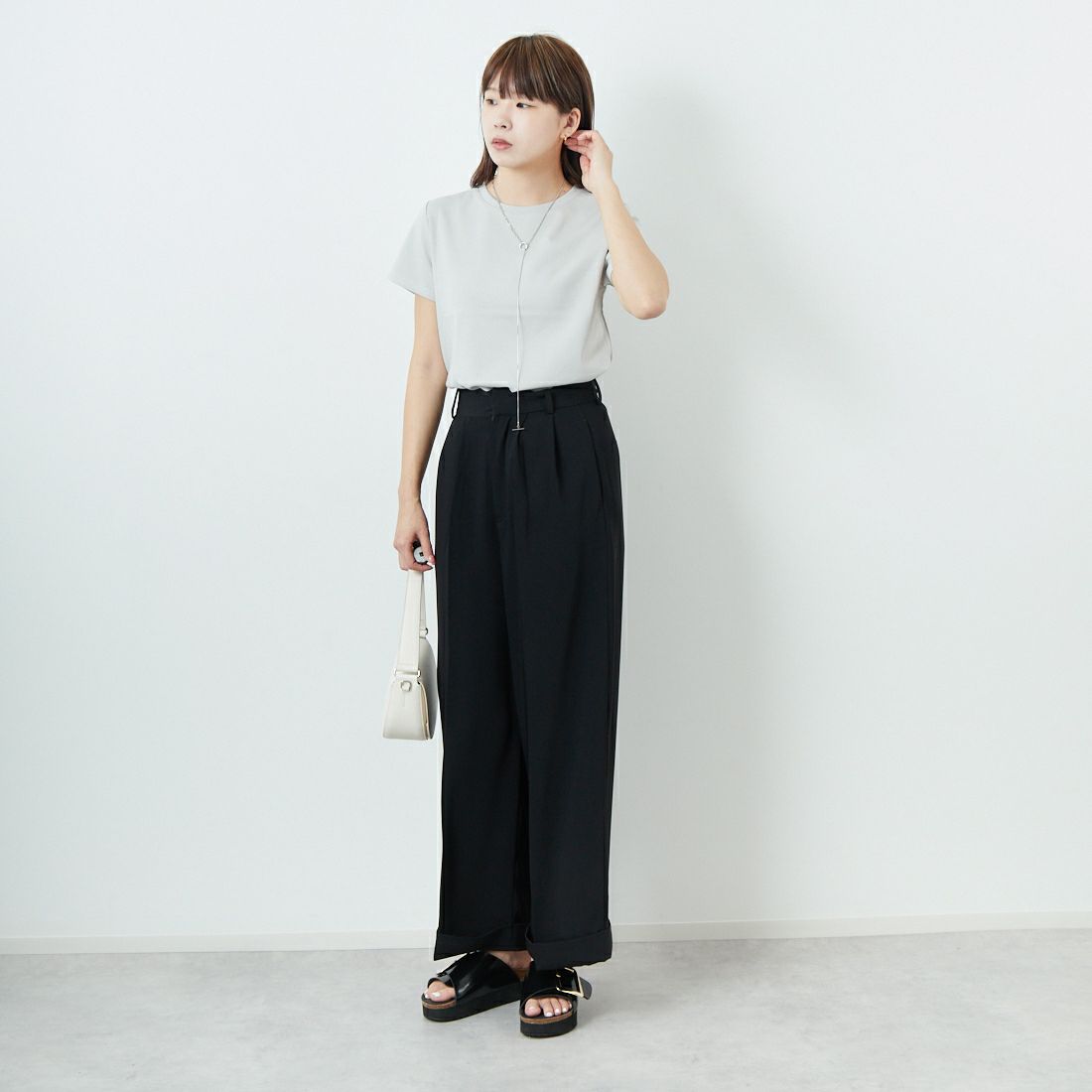 CLOCHE [クロシェ] コンパクトTシャツ [51285759] ｸﾞﾚｰ &&モデル身長：167cm 着用サイズ：2&&