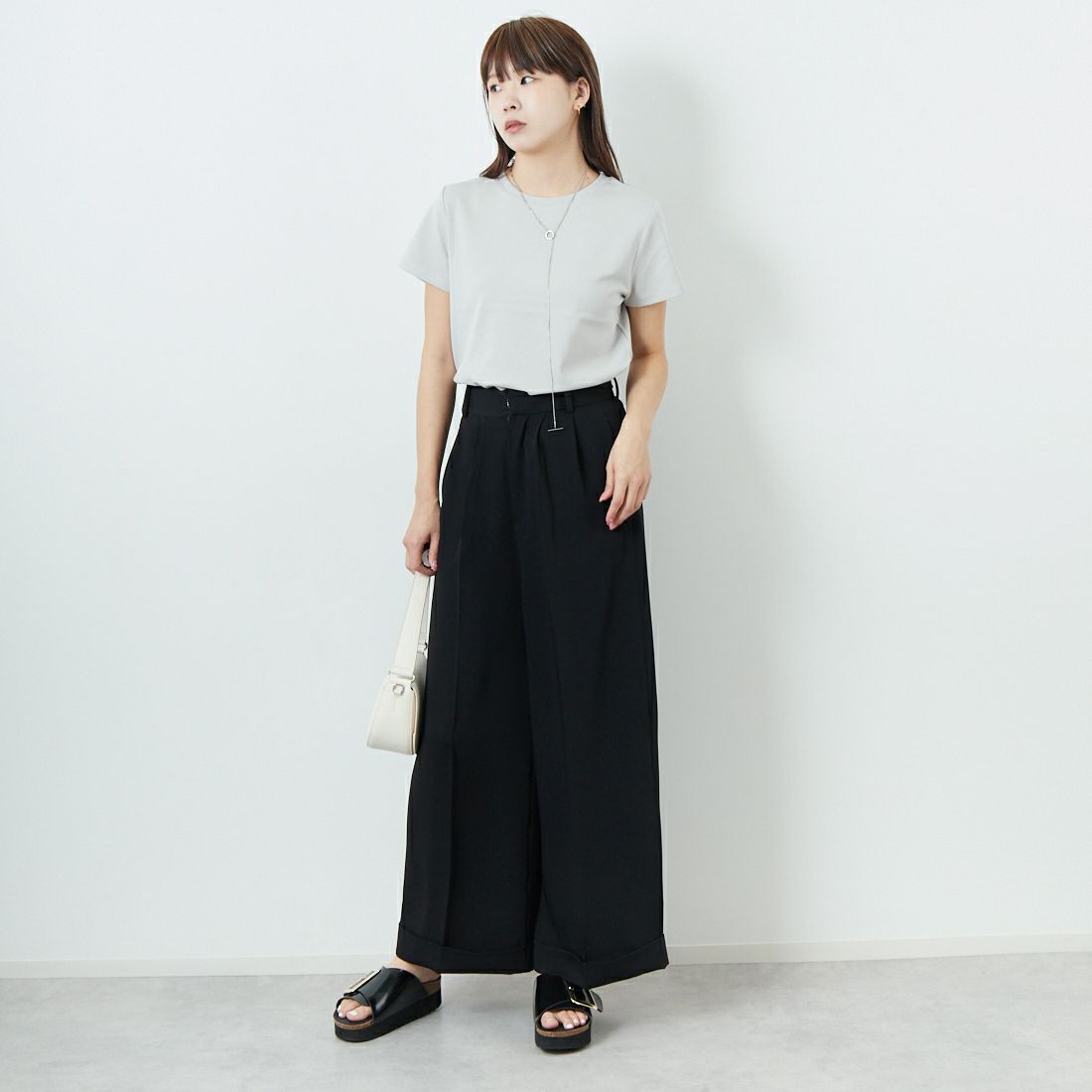 CLOCHE [クロシェ] コンパクトTシャツ [51285759] ｸﾞﾚｰ &&モデル身長：167cm 着用サイズ：2&&