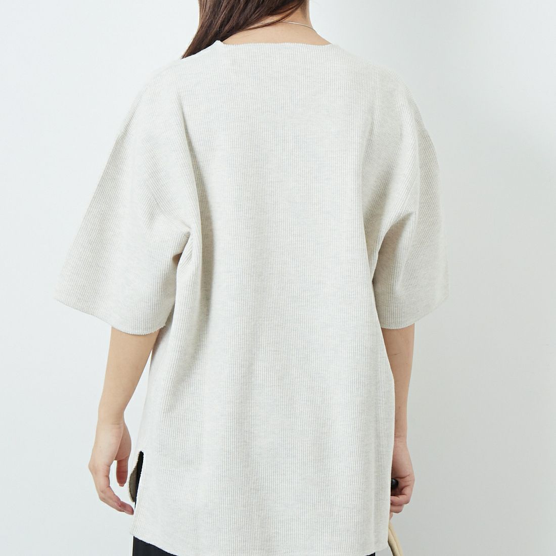 blurhms ROOTSTOCK [ブラームス ルーツストック] ラフ&スムース サーマルオーバーネックTシャツ [BROOTS24S19S25] 02 H.OATME &&モデル身長：167cm 着用サイズ：2&&