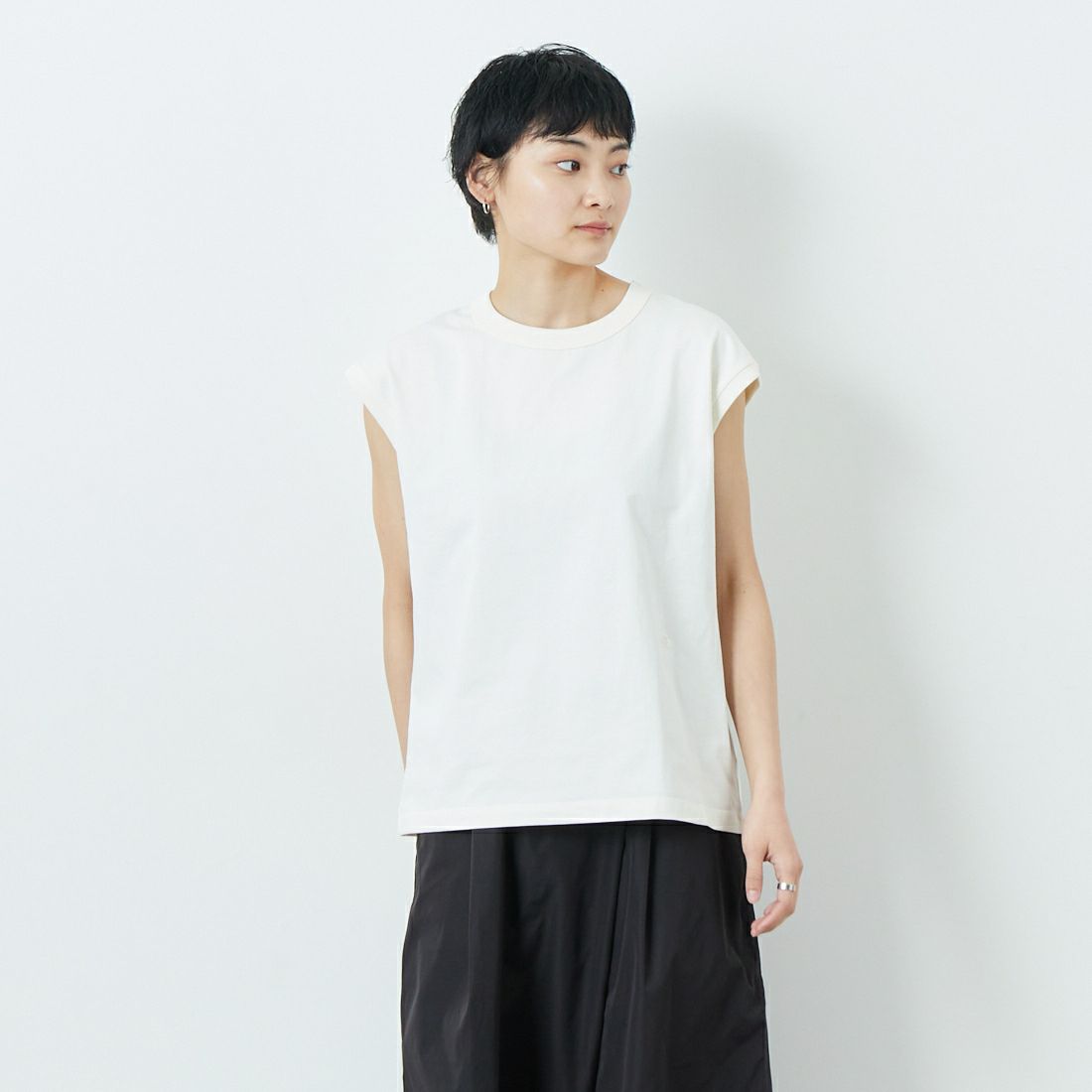 IV IVORY&&モデル身長：160cm 着用サイズ：WS&&