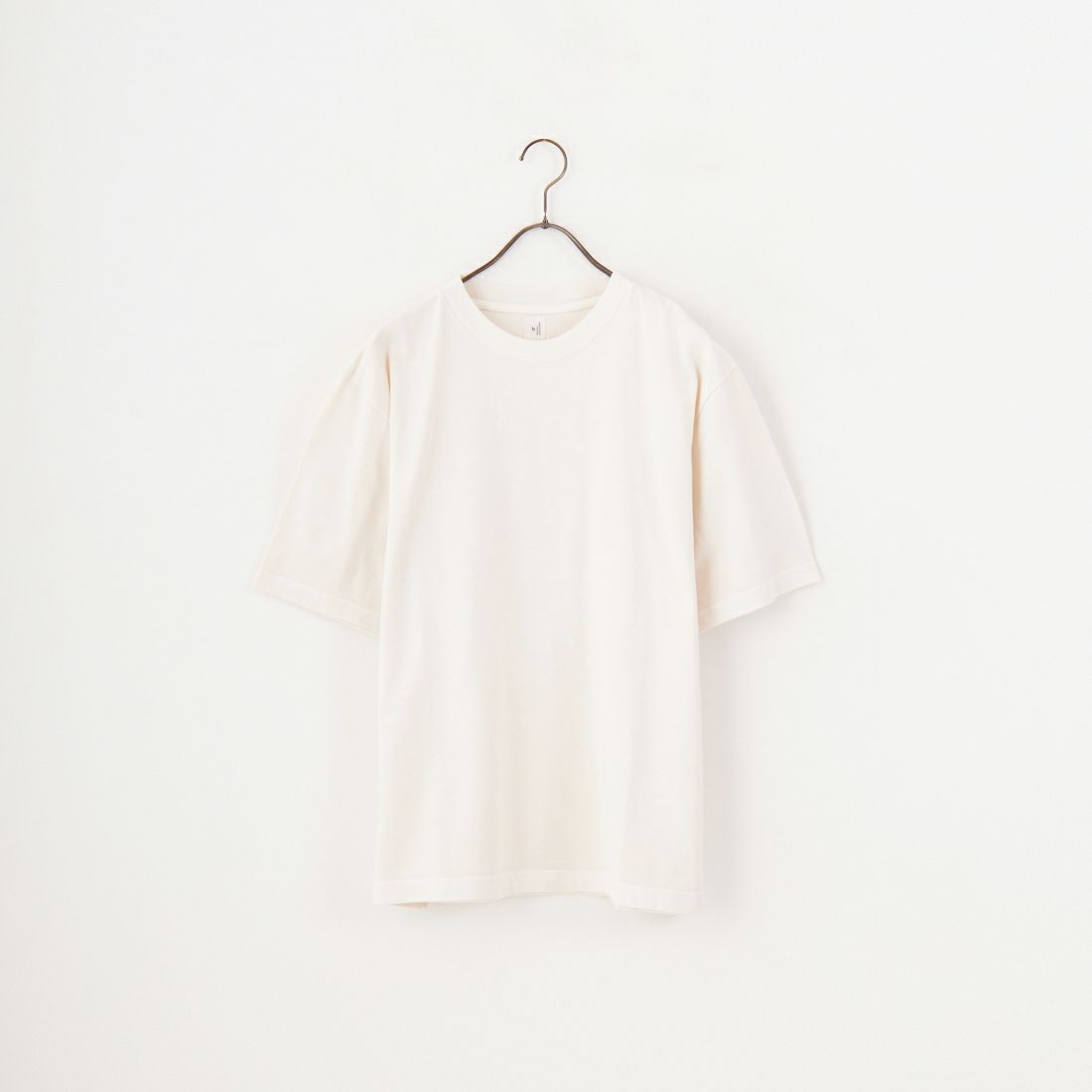 01 D.IVORY