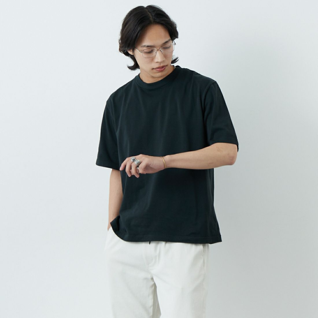 blurhms ROOTSTOCK [ブラームス ルーツストック] クラシック ショートスリーブワイドTシャツ [BROOTS25S30] 04 F.BLACK &&モデル身長：179cm 着用サイズ：2&&