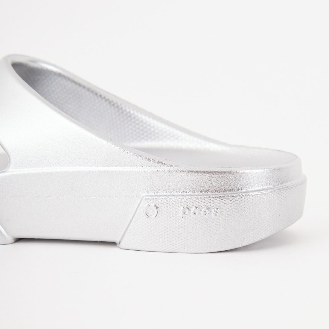 PAES [ペイズ] リカバリーサンダル [FLIP-FLOP-COATING] SILVER