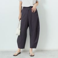 82 CHARCOA&&モデル身長：167cm 着用サイズ：36&&