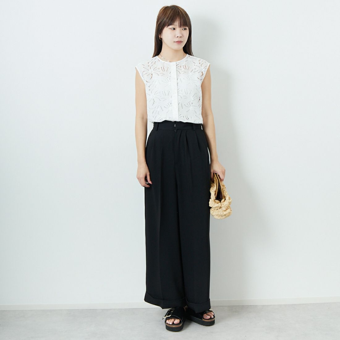 STELLA CIFFON [ステラシフォン] ジャガードレーストップス [ST2-25401B] 02 WHITE &&モデル身長：167cm 着用サイズ：36&&