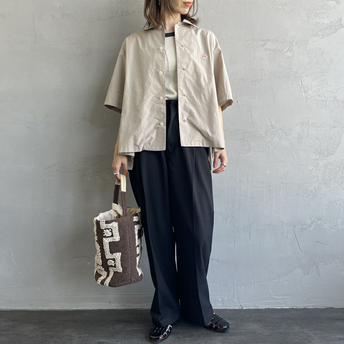 DANTON [ダントン] ハーフスリーブシャツ [DT-B0223CPL] GREIGE &&モデル身長：158cm 着用サイズ：38&&