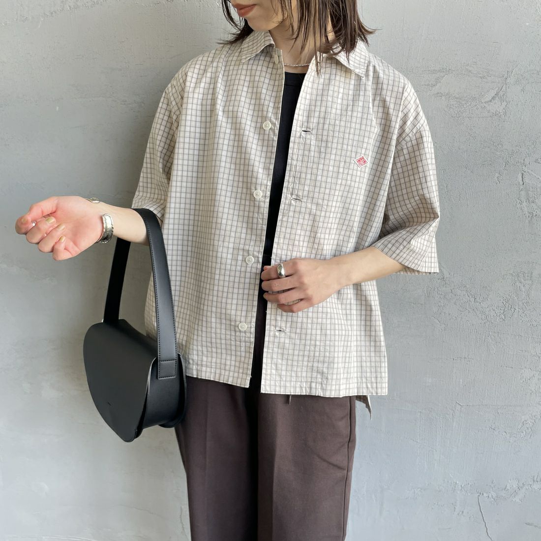DANTON [ダントン] ハーフスリーブシャツ [DT-B0223CPP] BEG/GRY CK &&モデル身長：158cm 着用サイズ：38&&