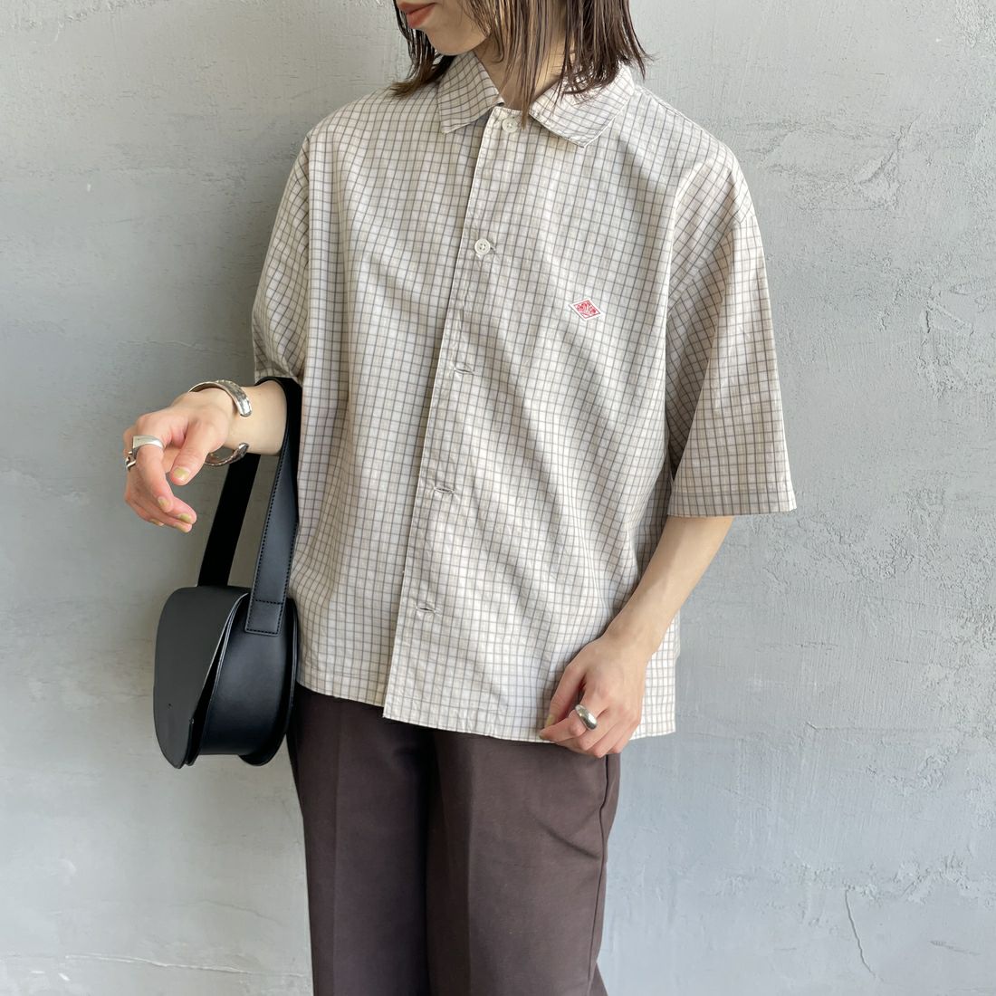 DANTON [ダントン] ハーフスリーブシャツ [DT-B0223CPP] BEG/GRY CK &&モデル身長：158cm 着用サイズ：38&&