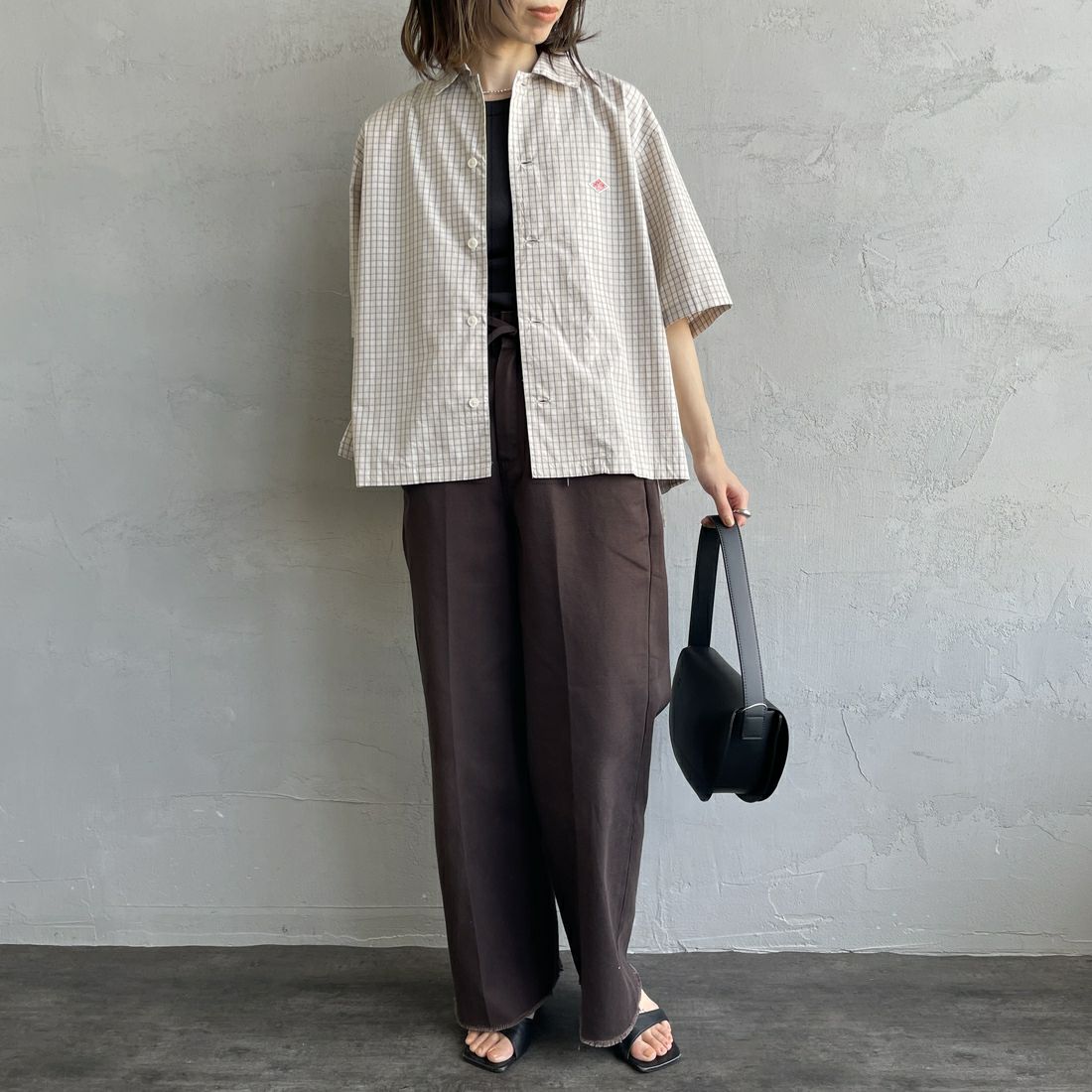 DANTON [ダントン] ハーフスリーブシャツ [DT-B0223CPP] BEG/GRY CK &&モデル身長：158cm 着用サイズ：38&&