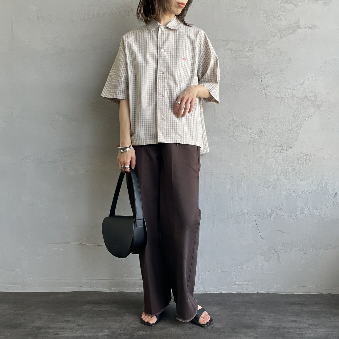DANTON [ダントン] ハーフスリーブシャツ [DT-B0223CPP] BEG/GRY CK &&モデル身長：158cm 着用サイズ：38&&