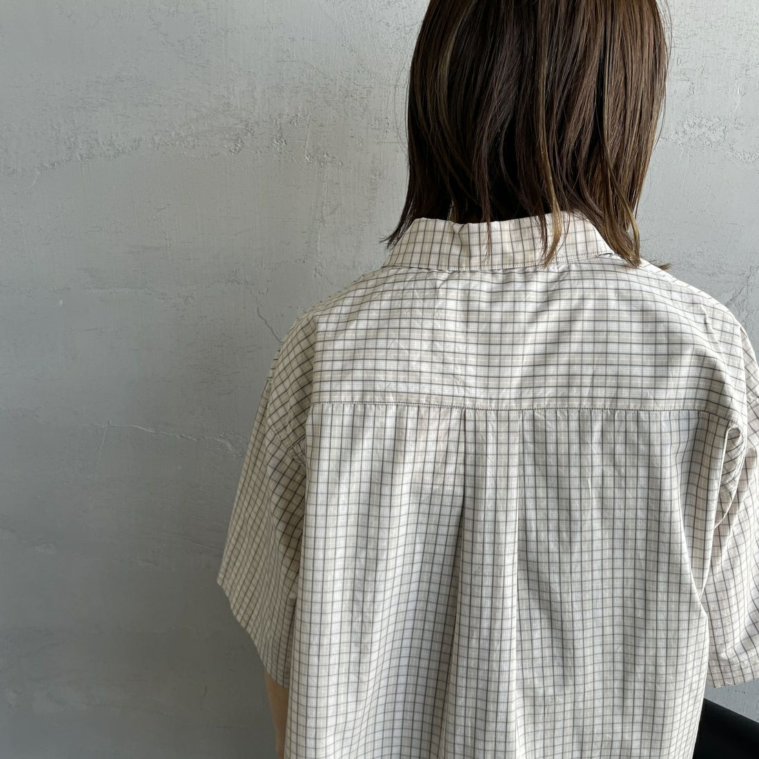 DANTON [ダントン] ハーフスリーブシャツ [DT-B0223CPP] BEG/GRY CK &&モデル身長：158cm 着用サイズ：38&&