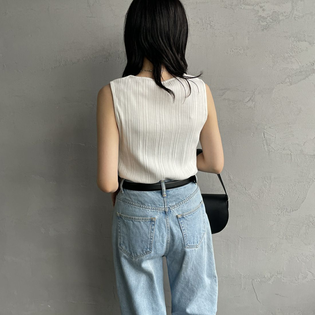 Noir Fabrik [ヌワールファブリック] ボートネックノースリーブリブカットソー [JFS-C092] O.WHITE &&モデル身長：160cm 着用サイズ：1&&