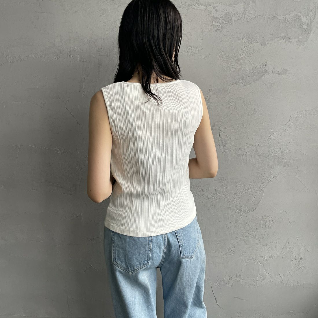 Noir Fabrik [ヌワールファブリック] ボートネックノースリーブリブカットソー [JFS-C092] O.WHITE &&モデル身長：160cm 着用サイズ：0&&