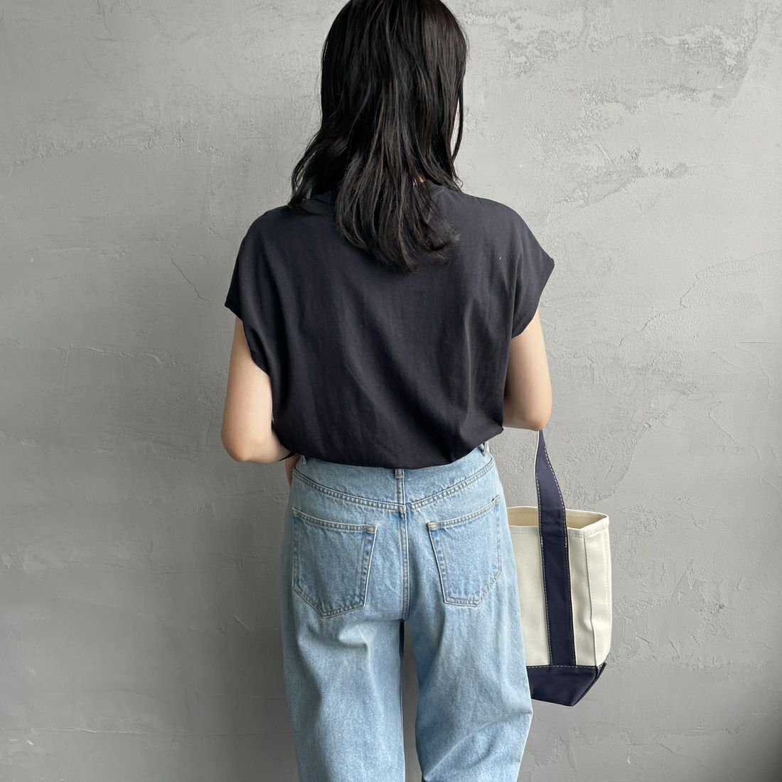 DANTON [ダントン] ドルマンスリーブソリッドTシャツ [DT-C0403FLC] BLACK &&モデル身長：160cm 着用サイズ：S&&