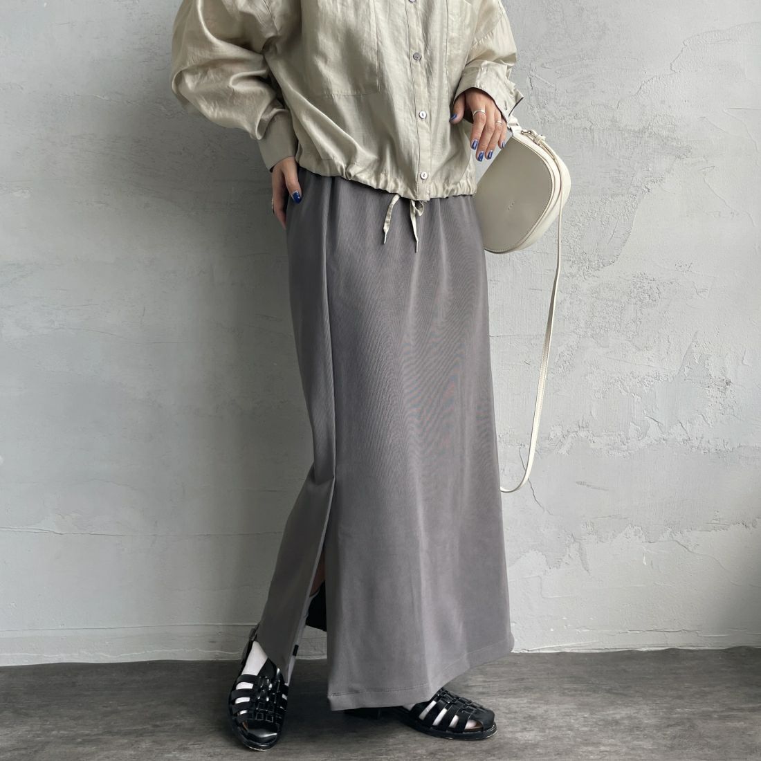 07 GRAY&&モデル身長：156cm 着用サイズ：F&&