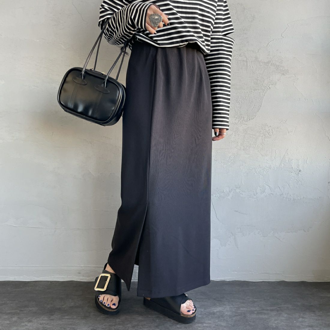 09 BLACK&&モデル身長：156cm 着用サイズ：F&&