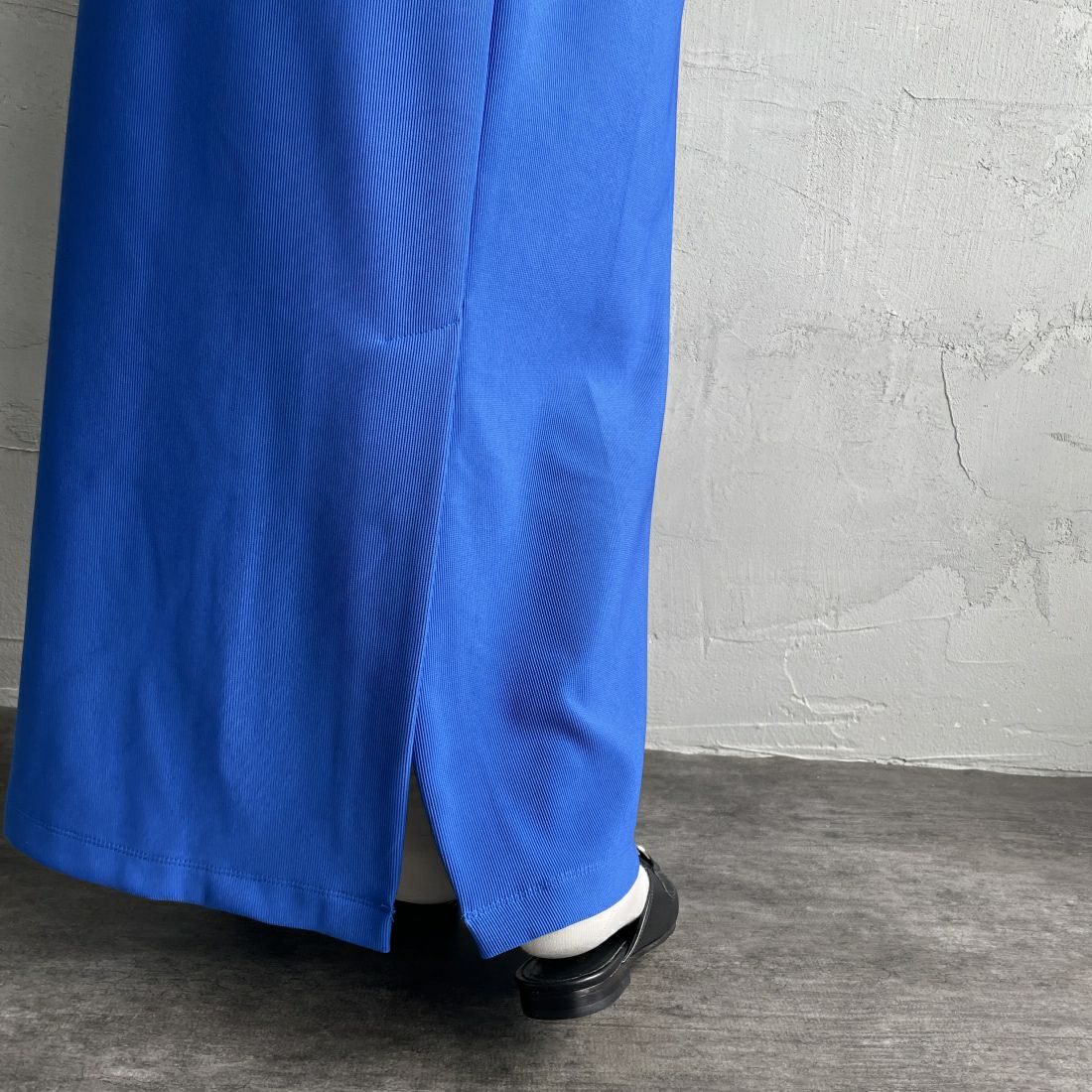 nenom [ネノム] マルチWAYナロースカート [NE23142065] 16 BLUE &&モデル身長：156cm 着用サイズ：F&&