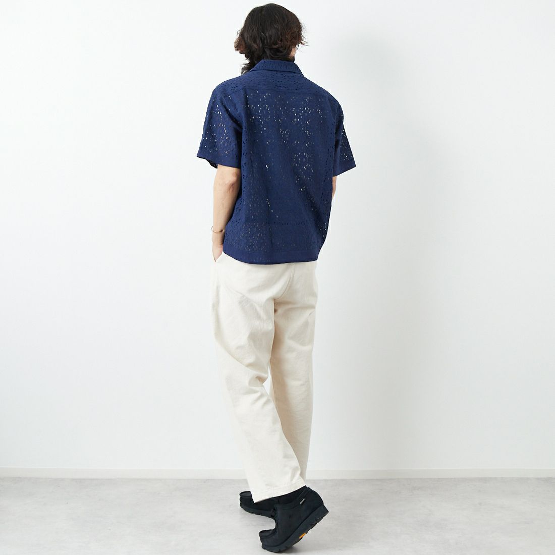 Noir Fabrik [ヌワールファブリック] レースシャツ [NF-251-023] NAVY &&モデル身長：179cm 着用サイズ：M&&