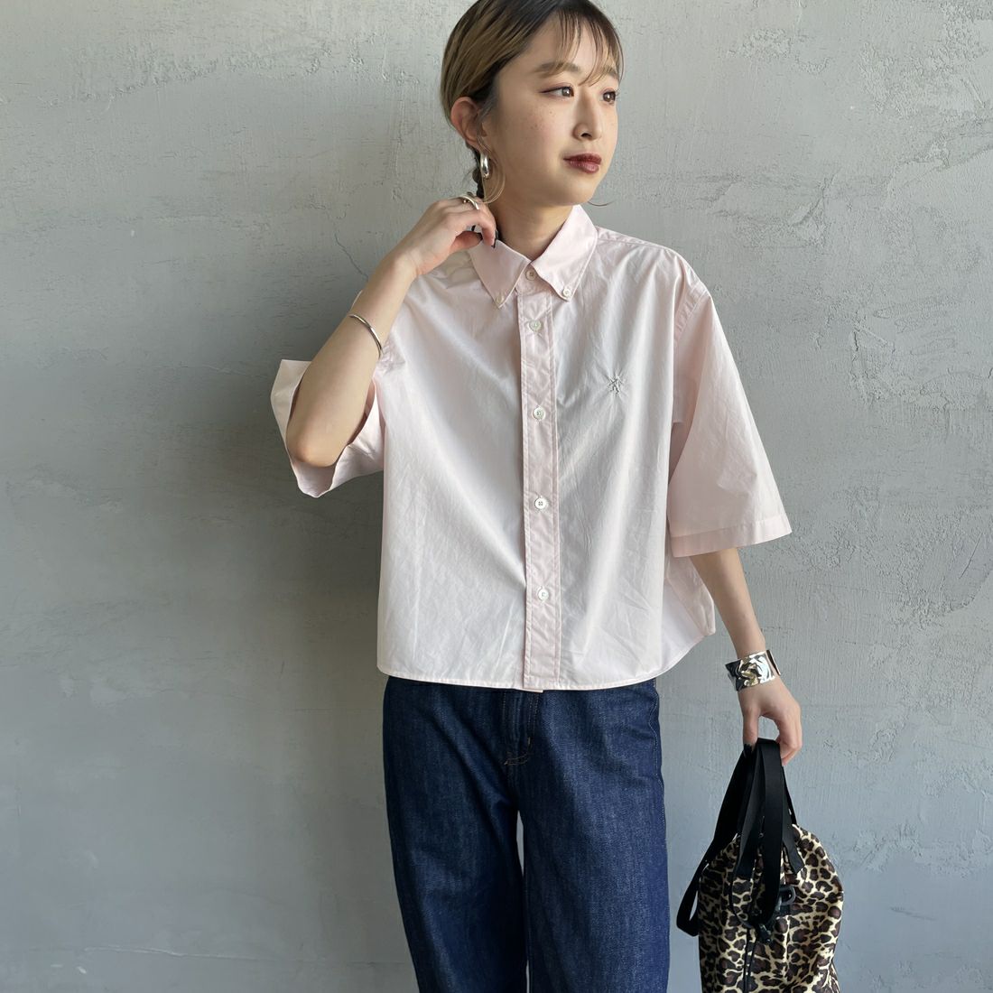 Gymphlex [ジムフレックス] 半袖ボタンダウンシャツ [GY-B0367OGT] PINK &&モデル身長：150cm 着用サイズ：12&&