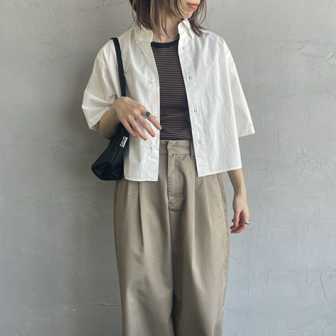 Gymphlex [ジムフレックス] 半袖ボタンダウンシャツ [GY-B0367OGT] WHITE &&モデル身長：158cm 着用サイズ：12&&