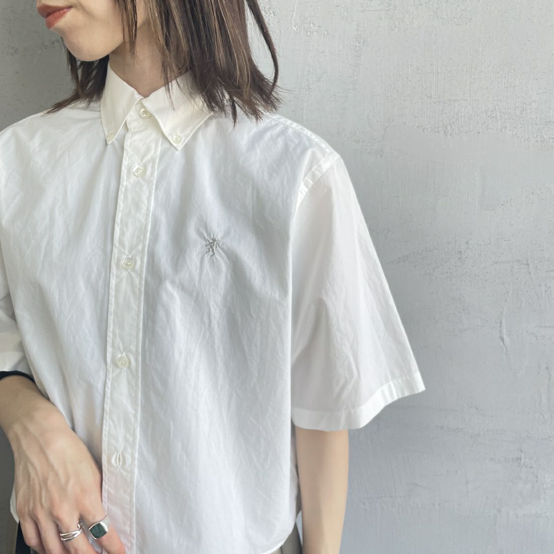 Gymphlex [ジムフレックス] 半袖ボタンダウンシャツ [GY-B0367OGT] WHITE &&モデル身長：158cm 着用サイズ：12&&