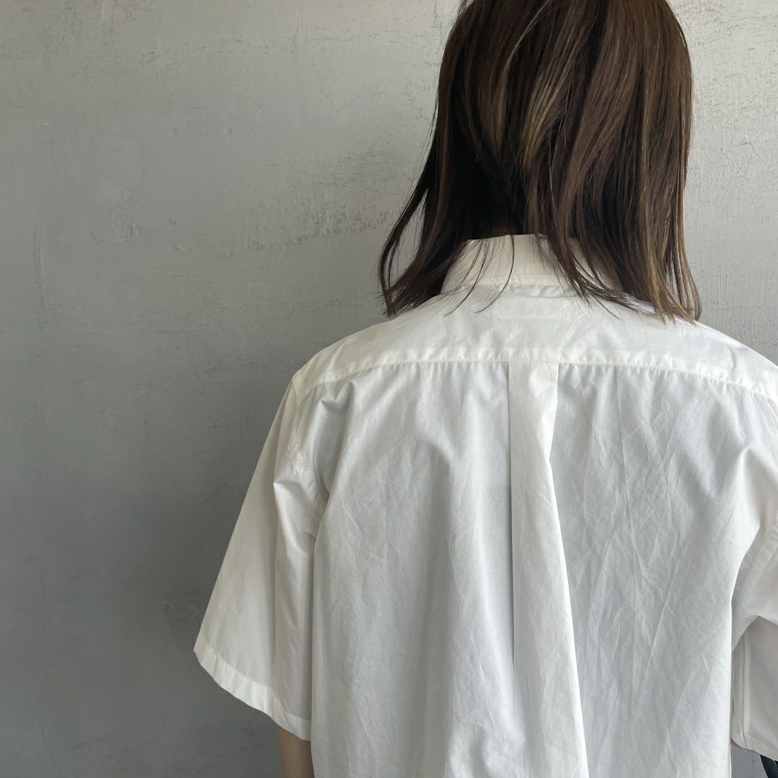 Gymphlex [ジムフレックス] 半袖ボタンダウンシャツ [GY-B0367OGT] WHITE &&モデル身長：158cm 着用サイズ：12&&