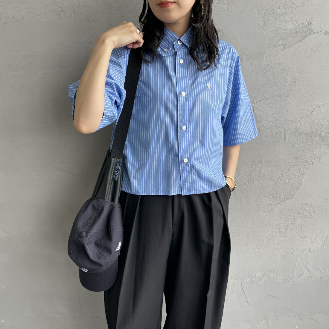 Gymphlex [ジムフレックス] 半袖ボタンダウンシャツ [GY-B0367HPS] BLU/WHT ST &&モデル身長：160cm 着用サイズ：12&&