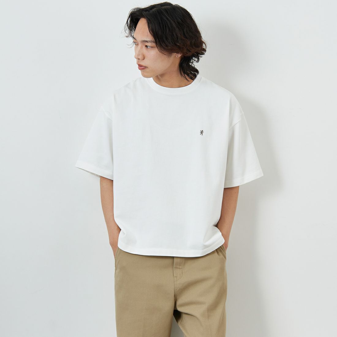 OFF WHITE&&モデル身長：179cm 着用サイズ：L&&