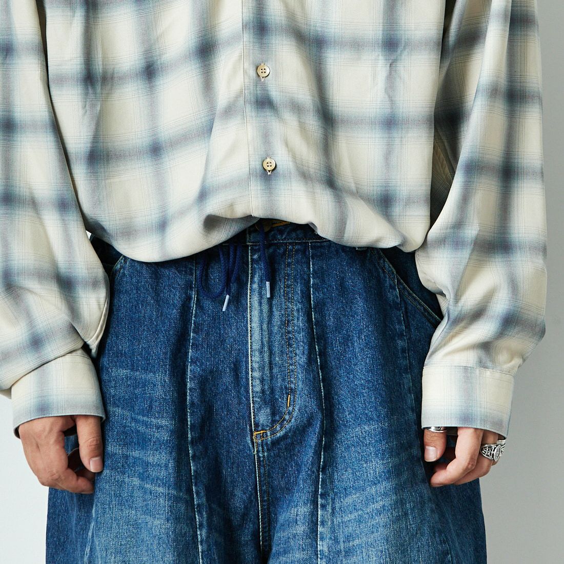 Needles [ニードルズ] ヒザデルバギーデニムパンツ [QV159] A INDIGO &&モデル身長：179cm 着用サイズ：S&&