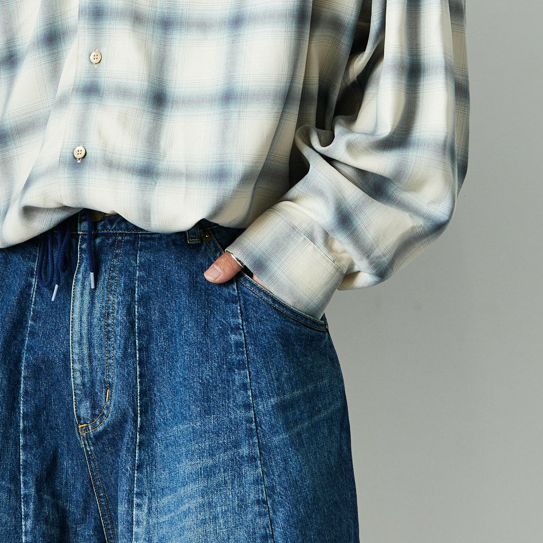 Needles [ニードルズ] ヒザデルバギーデニムパンツ [QV159] A INDIGO &&モデル身長：179cm 着用サイズ：S&&