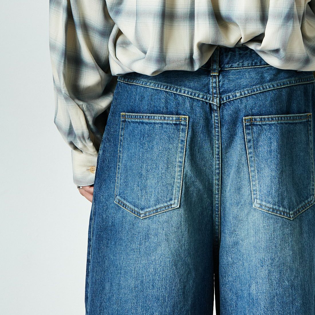 Needles [ニードルズ] ヒザデルバギーデニムパンツ [QV159] A INDIGO &&モデル身長：179cm 着用サイズ：S&&