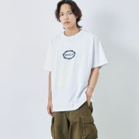 WHT&&モデル身長：179cm 着用サイズ：XL&&