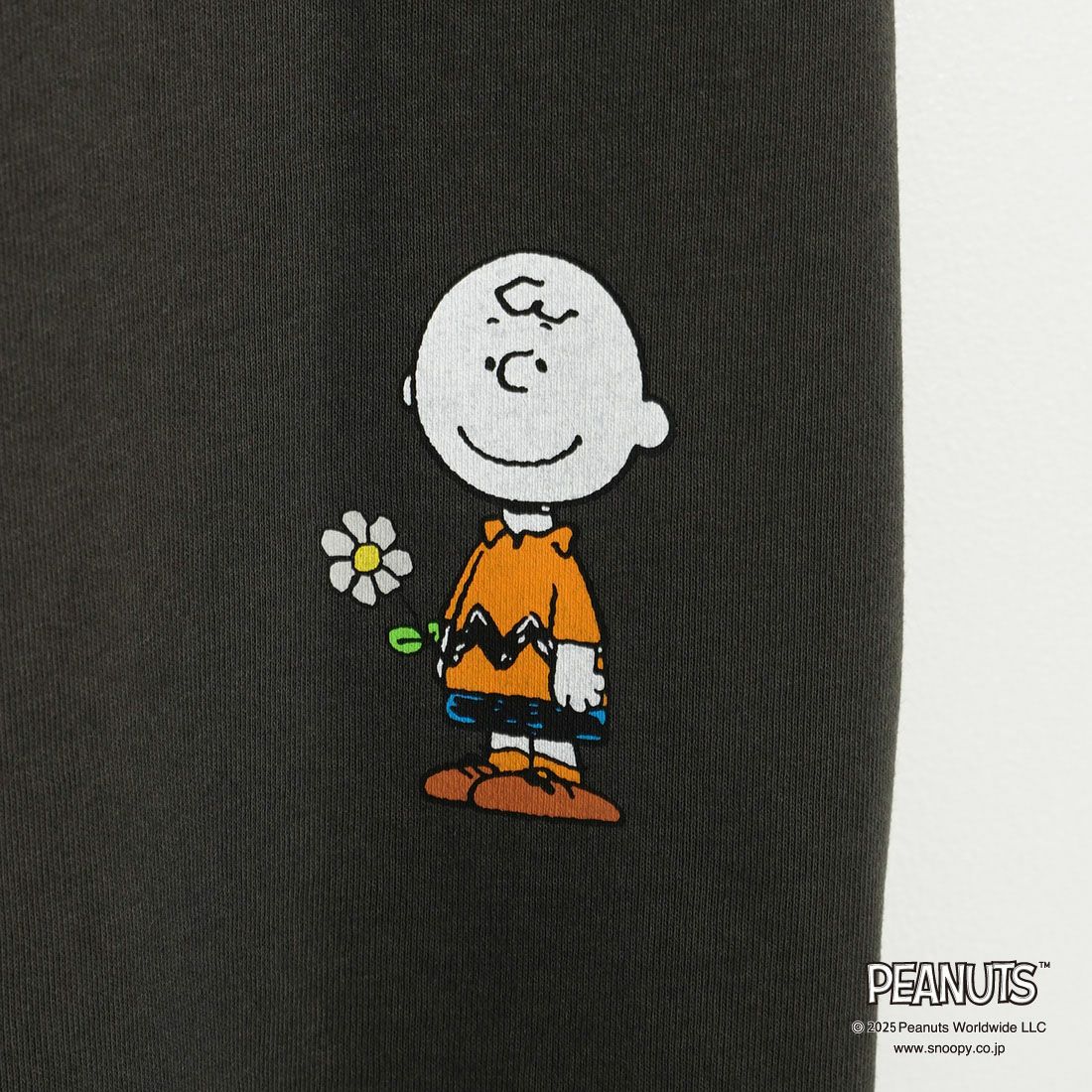 PEANUTS × JEANS FACTORY [ピーナッツ × ジーンズファクトリー] 別注 PEANUTS フラワーTシャツ [JFC-252-028-JF] SUMIKURO