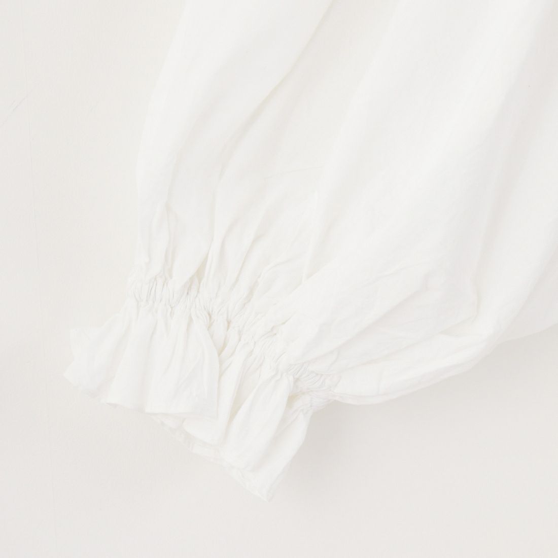 crinkle crinkle crinkle [クリンクル クリンクル クリンクル] 刺繍クロップドブラウス [CC-3526] WHITE