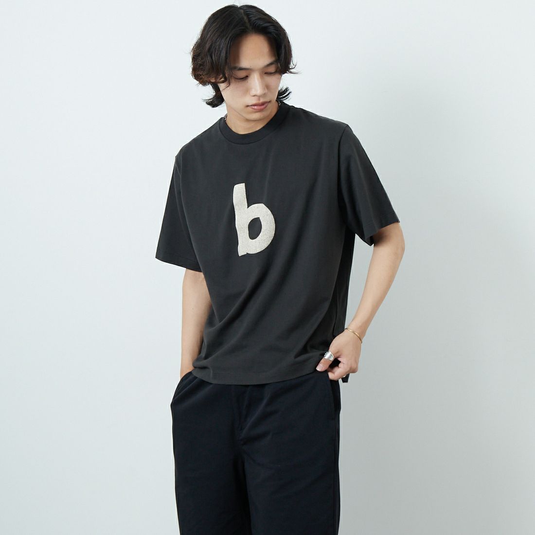 blurhms ROOTSTOCK [ブラームス ルーツストック] BD ワイドプリントTシャツ [BROOTS25S34C] 14 INK/IVO &&モデル身長：179cm 着用サイズ：2&&